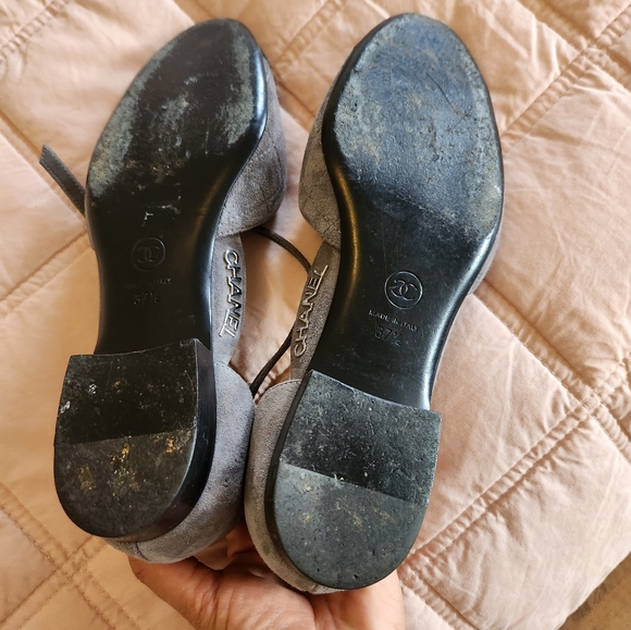 Chanel Flats In suede - Picture 13 of 16